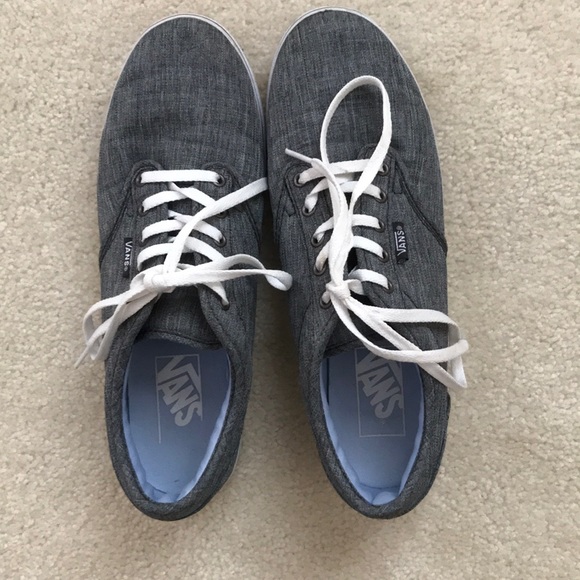 Vans Shoes - Vans women’s size 7 Atwood sneaker.